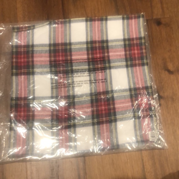 Black Panther embroidered tartan pillow cover William Sonoma home - Picture 10 of 11